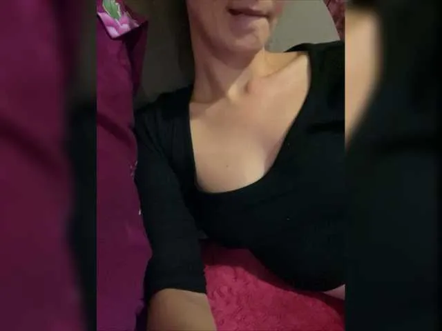 Live sex webcam photo for AnnyYa #276156556