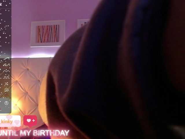 Live sex webcam photo for AnnyeKinky #277238043