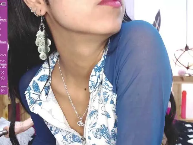 Live sex webcam photo for Annyee #273600119