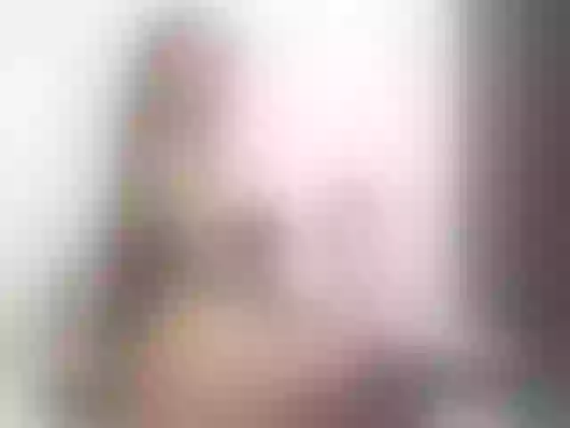Live sex webcam photo for Annyee #275760984