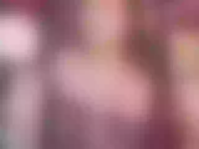 Live sex webcam photo for Annyee #276298559