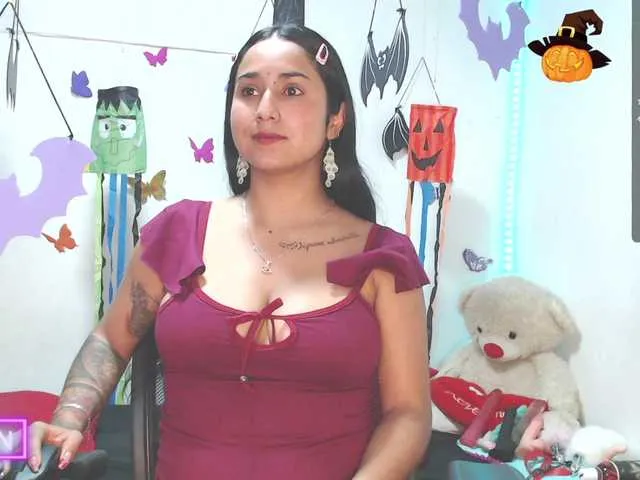 Live sex webcam photo for Annyee #276458652