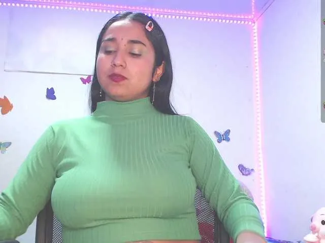 Live sex webcam photo for Annyee #276674864