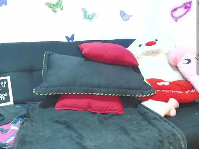 Live sex webcam photo for Annyee #276840442