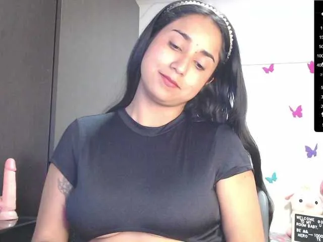 Live sex webcam photo for Annyee #277508774