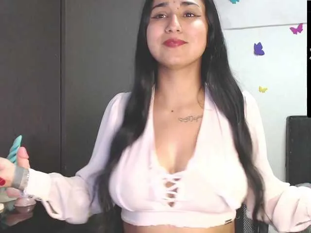 Live sex webcam photo for Annyee #277650777
