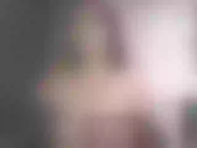 Live sex webcam photo for Annyee #277811630