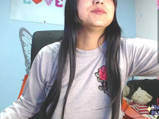 Live sex webcam photo for Annyee #290613652