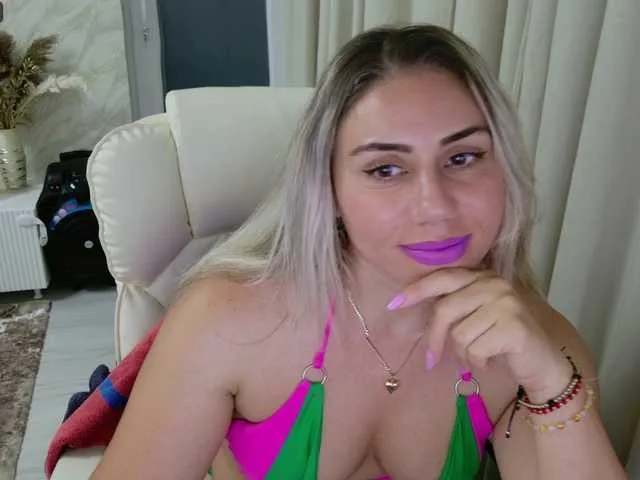 Live sex webcam photo for Annyfit4you #291616859