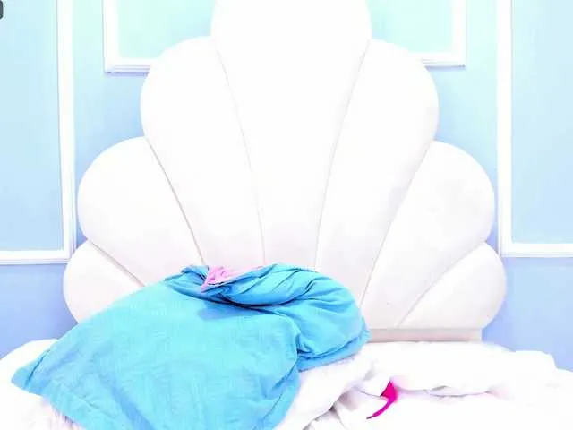 Live sex webcam photo for Annyysweet #276494869