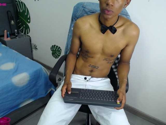 Live sex webcam photo for Anthony-Marcelo #276288402