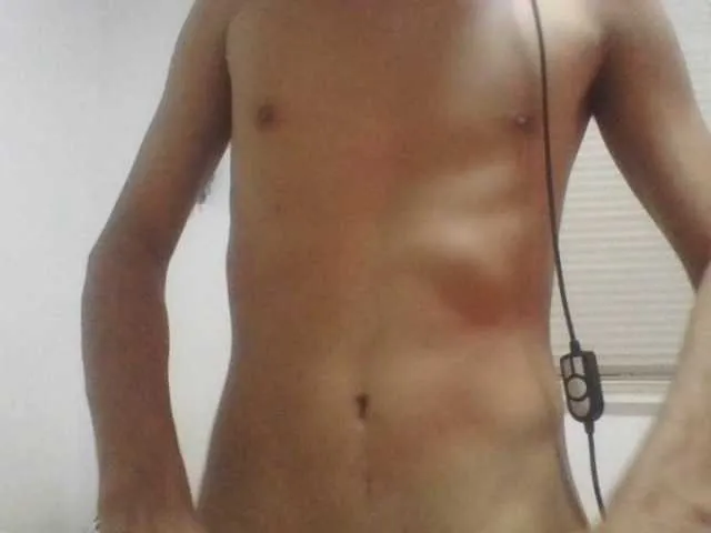 Live sex webcam photo for Anto-2602 #277814704