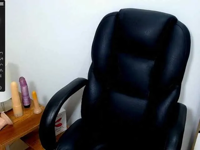 Live sex webcam photo for AntonelaClark #288046805