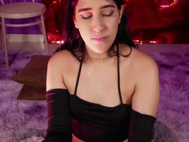 Live sex webcam photo for Antonella-Diaz #290777708