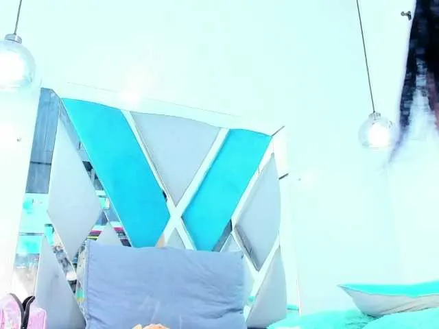 Live sex webcam photo for Antonella-Moore #275974337