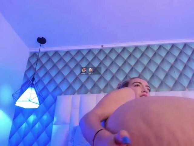 Live sex webcam photo for Antonella-ray #290243375