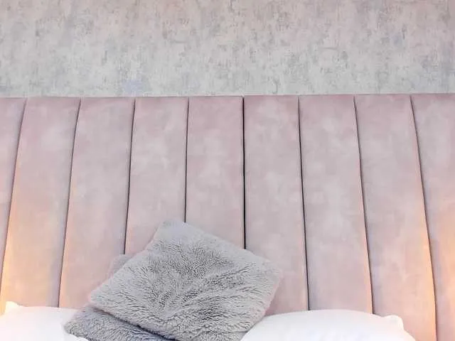 Live sex webcam photo for Antonella-rios #276568359