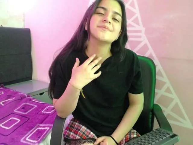 Live sex webcam photo for Antonella-z #274537667