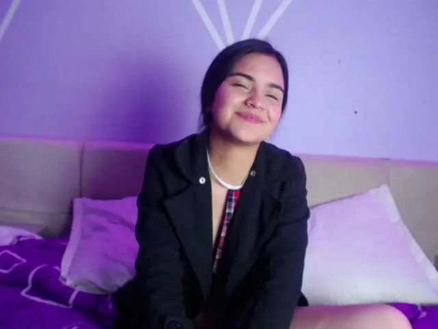 Live sex webcam photo for Antonella-z #274611618