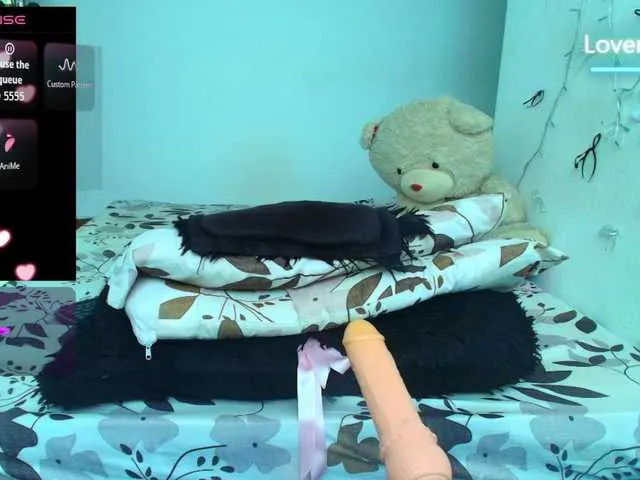 Live sex webcam photo for Antonella69 #293358031