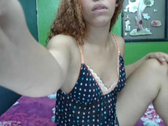 Live sex webcam photo for AntonellaDuo #274304756