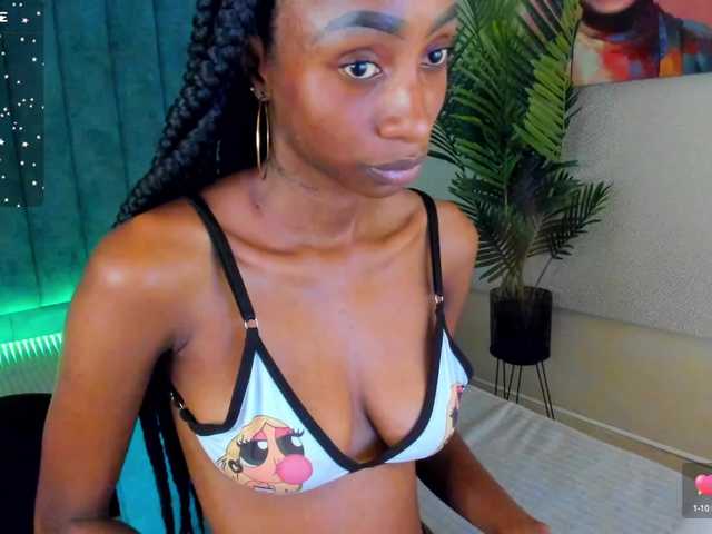 Live sex webcam photo for AntonellaHot1 #278084305