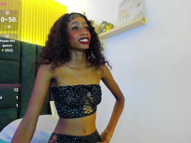 Live sex webcam photo for AntonellaHot1 #290872833