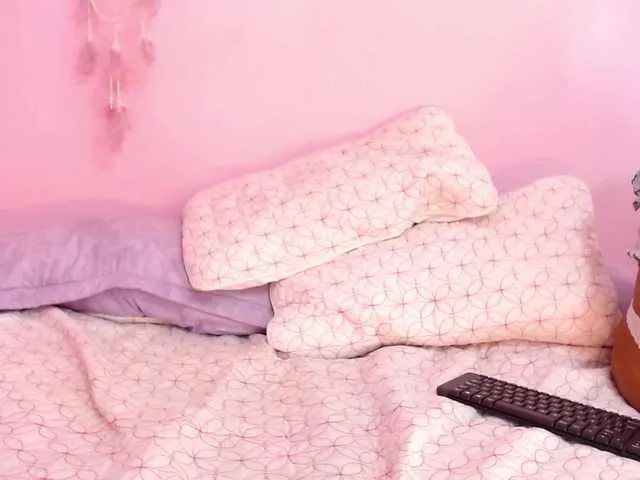 Live sex webcam photo for AntonellaNich #271831452