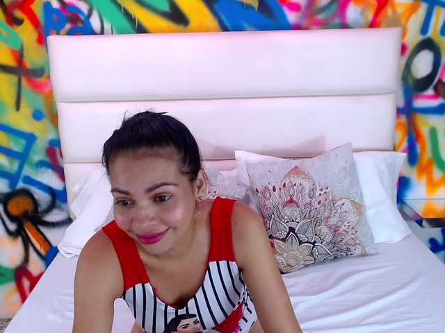 Live sex webcam photo for AntonellaRizo #276709536