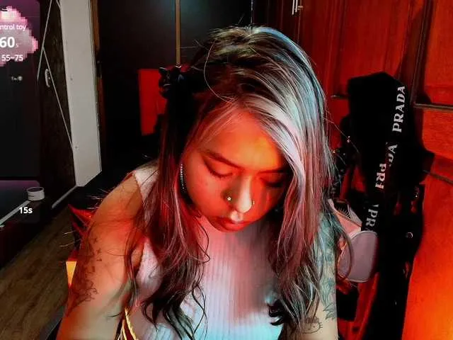 Live sex webcam photo for AntonellaRosss #290733087