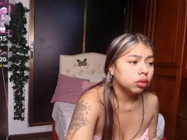 Live sex webcam photo for AntonellaRosss #291104160