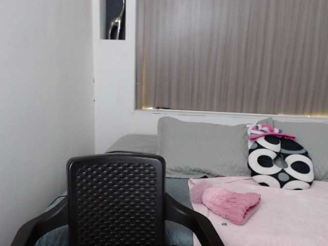 Live sex webcam photo for Antonellahart #272726896