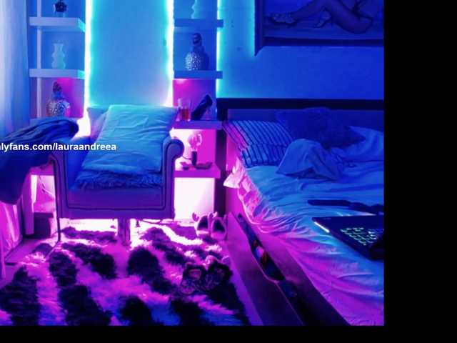 Live sex webcam photo for Antoniagold #272383590