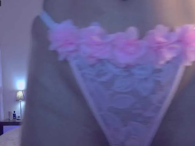 Live sex webcam photo for Antoniagold #277050659