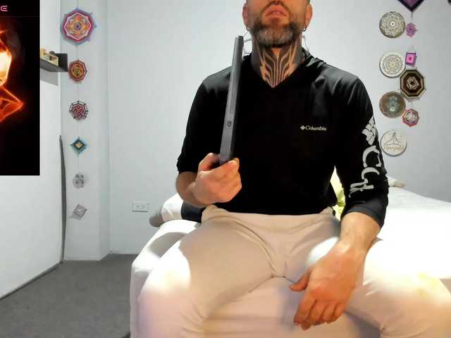 Live sex webcam photo for Antoniolemar #291751039