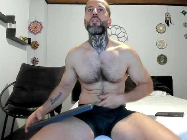 Live sex webcam photo for Antoniolemar #292859837