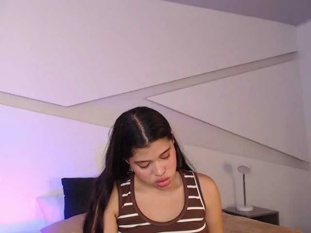 Live sex webcam photo for Anuska-12 #290643033