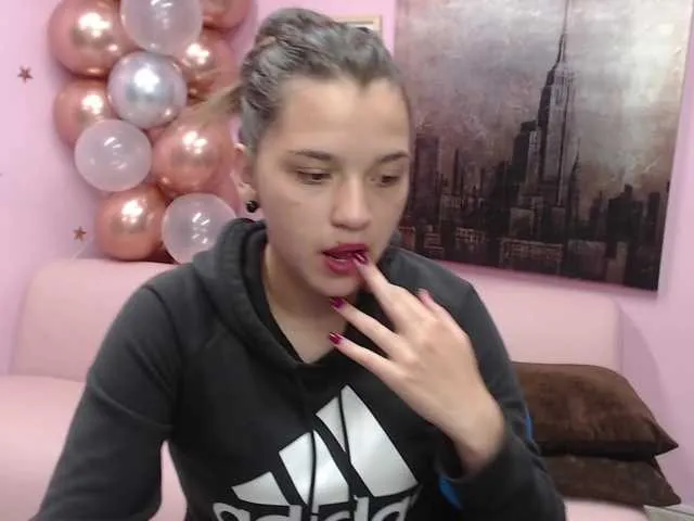 Live sex webcam photo for Any-blonde #271818427