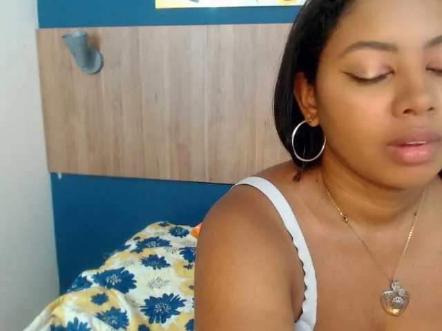 Live sex webcam photo for AnyAndMarcus #275630931