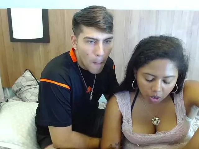 Live sex webcam photo for AnyAndMarcus #276312104