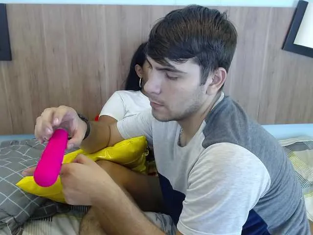 Live sex webcam photo for AnyAndMarcus #276543035