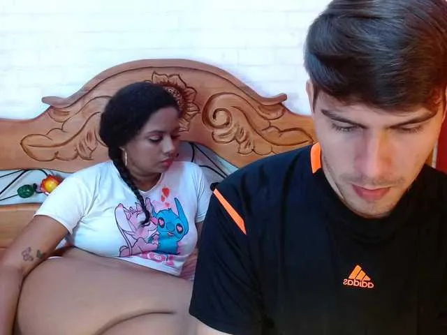 Live sex webcam photo for AnyAndMarcus #277233551