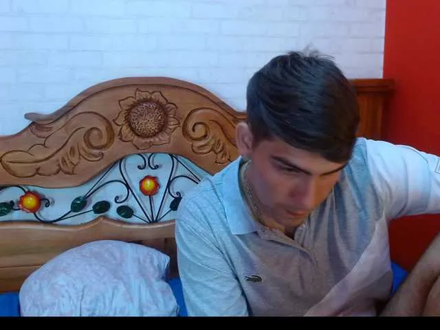 Live sex webcam photo for AnyAndMarcus #277501184