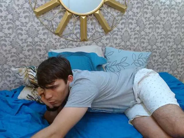 Live sex webcam photo for AnyAndMarcus #277796644