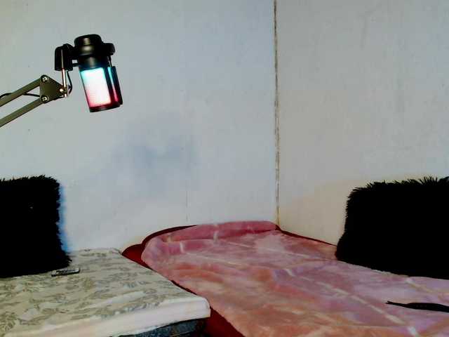 Live sex webcam photo for Anya-tochka #277852105