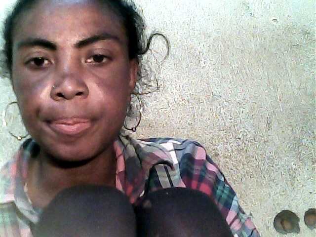 Live sex webcam photo for Anyah2 #273957264