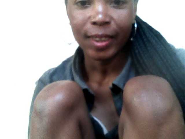 Live sex webcam photo for Anyah2 #274195748