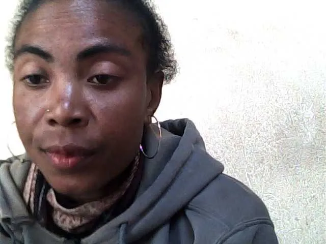 Live sex webcam photo for Anyah2 #274267335