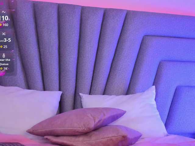 Live sex webcam photo for Anyana #290365798