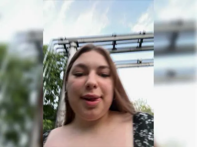 Live sex webcam photo for Anzelikalil #278161540